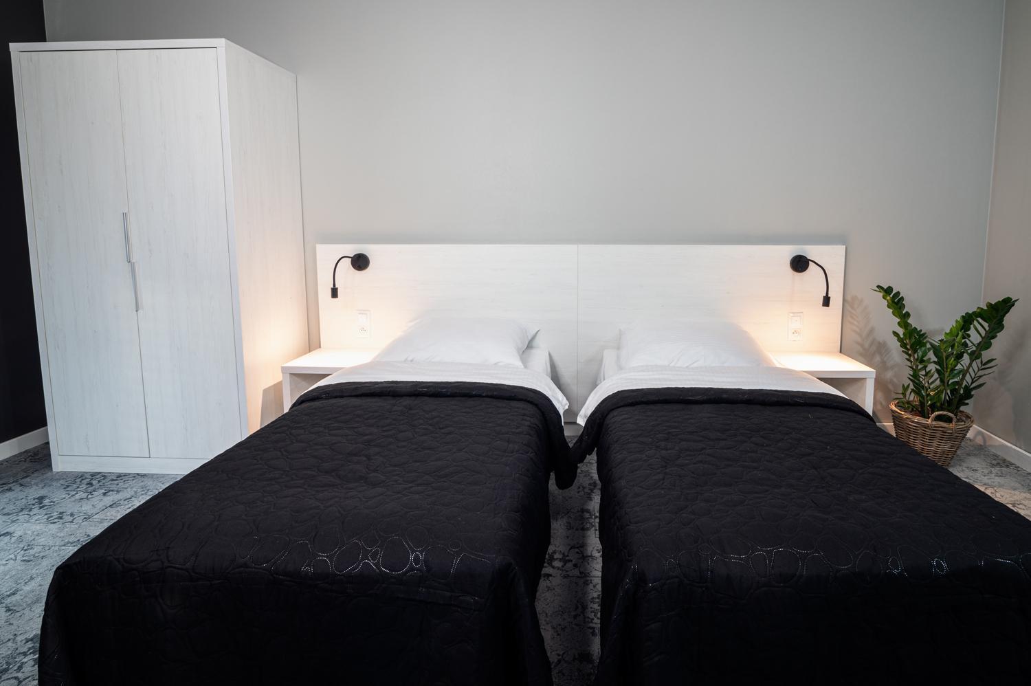 Absolwent Guest house 3*